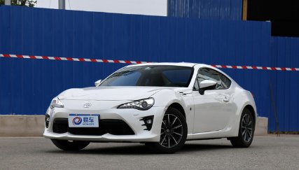 丰田86和斯巴鲁brz的区别 ？