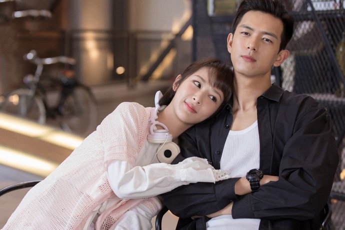 李现和王紫璇ins互动频繁，两人在一起了吗？