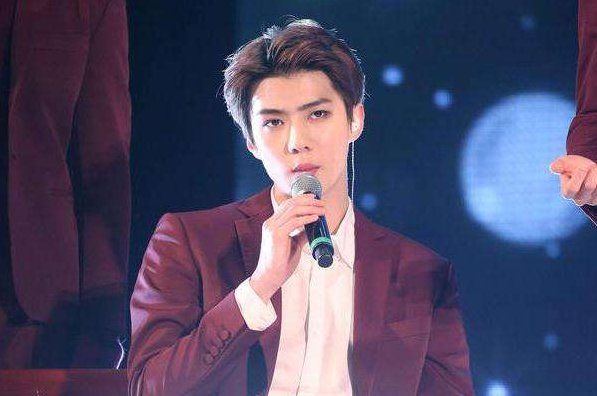 吴世勋空降粉丝群结果遭踢,现在的粉丝都这么佛系?