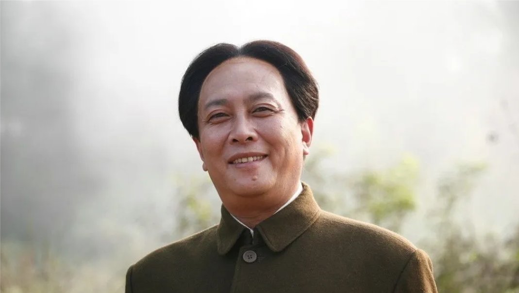 10首歌颂党的诗词