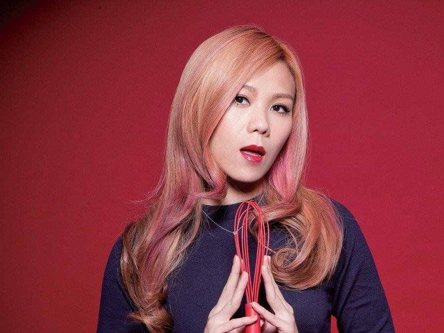 《空白格》歌词是什么？