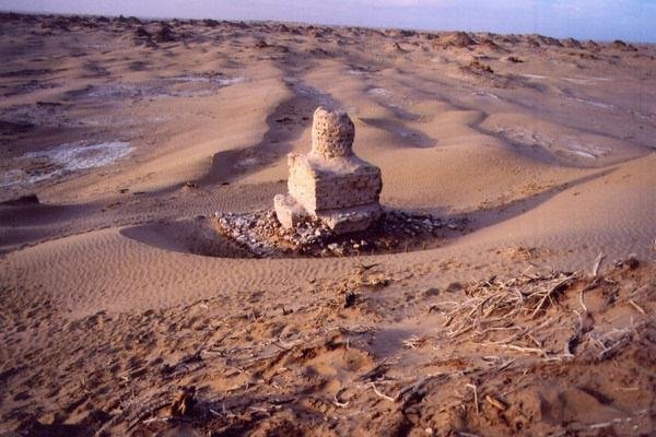 《鬼吹灯》当中的精绝女王，究竟是何许人也？