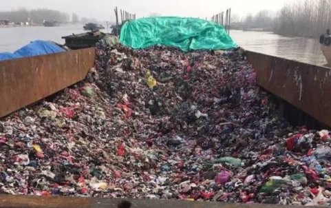 徐州垃圾站的女工从监控中消失半年，在消失前她经历了什么？