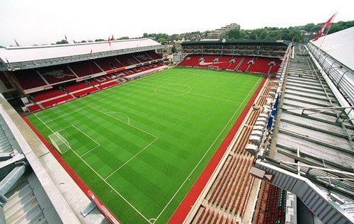 海布里球场的发展历史