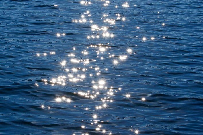 粼粼是什么意思?