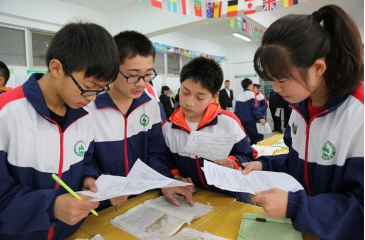 寒窗苦读十二载,金榜题名一朝时的意思