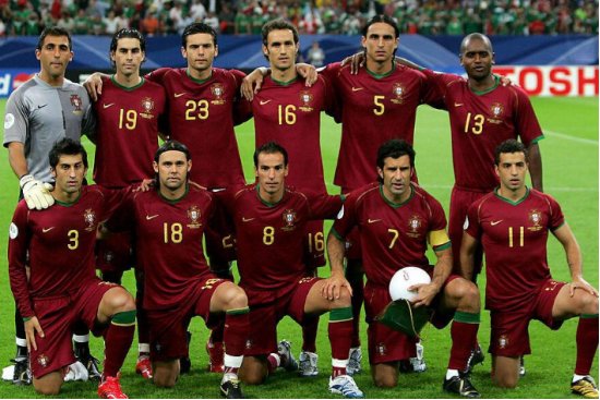 足球队多少人一个队