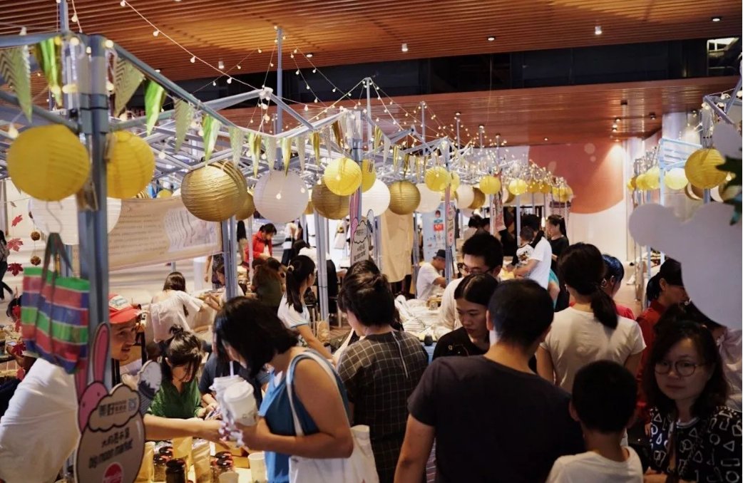 氛围的拼音和意思