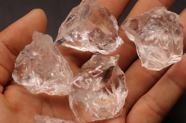 那种物质在古代称为千年冰