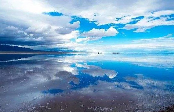 水天相接什么意思？