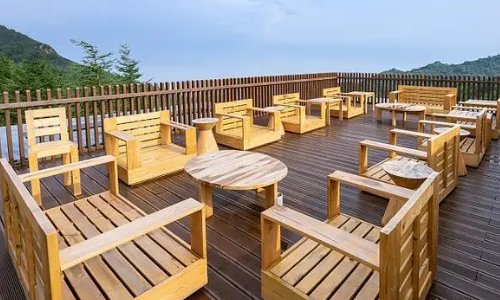 梵净山上面可以住宿吗