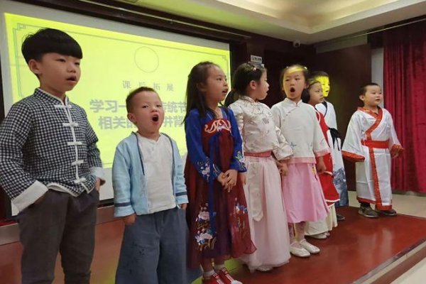 夫人之相与翻译