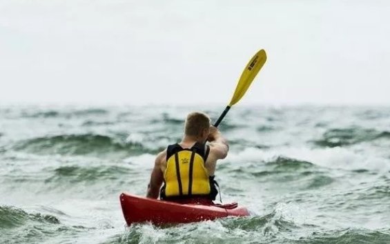 逆水行舟的意思