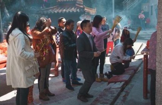 七月十五能拜佛吗