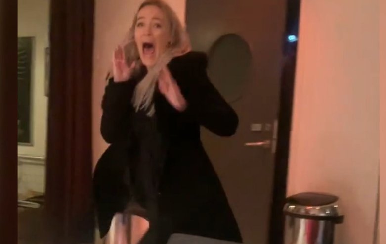 吓组词吓人的吓