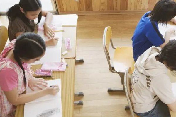 杏雨梨云什么意思?