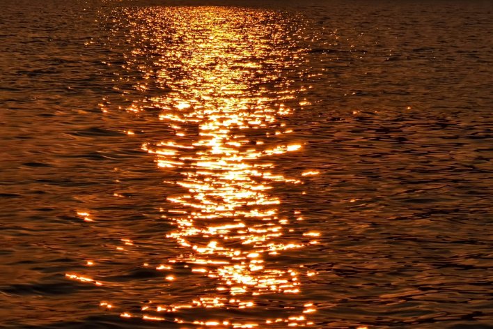 粼粼是什么意思?