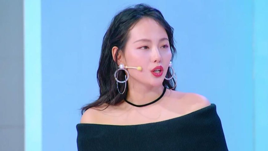 张嘉倪身高体重