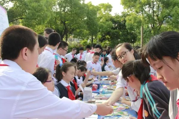 复旦实验中学高中部地址