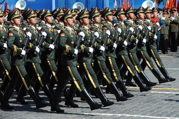 团结、紧张、严肃、活泼这几个词的意思是什么？