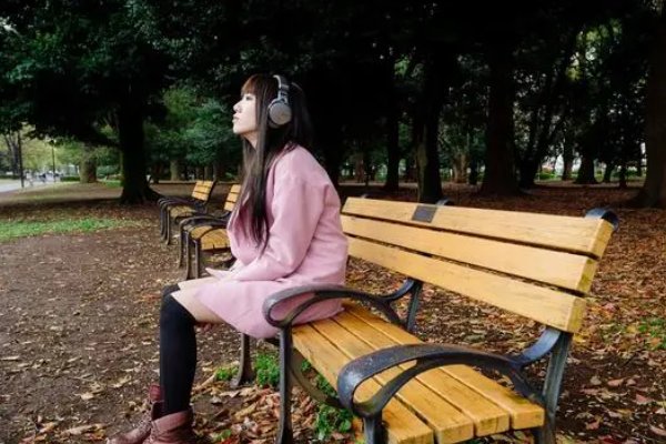 “听”字有几个读音？