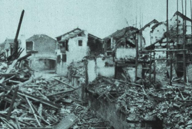 疮痍的拼音和意思