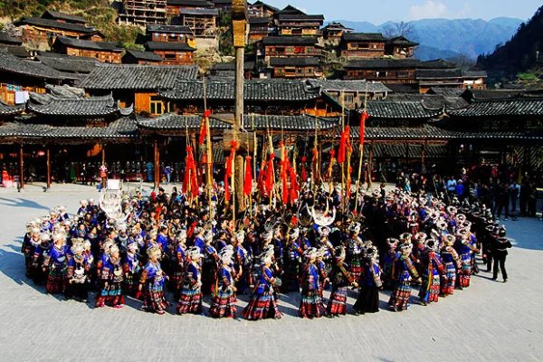 贵州婆家40多人盛装带礼送儿媳回娘家，被婆家重视是种什么体验？