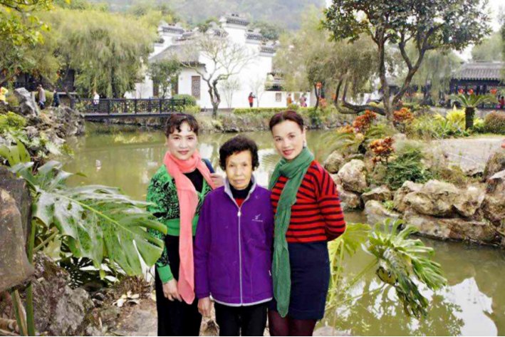 妈妈的姐姐怎么称呼