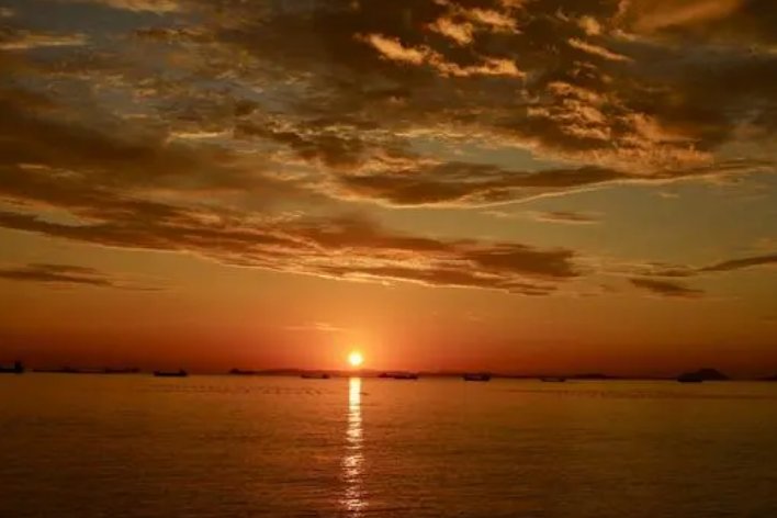 粼粼是什么意思?