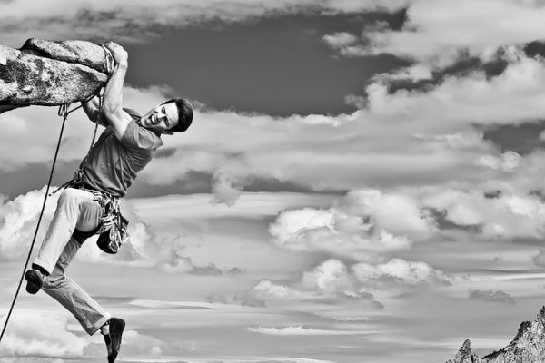 摇摇欲坠什么意思