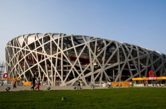 国家体育馆和国家体育场是一个地方吗