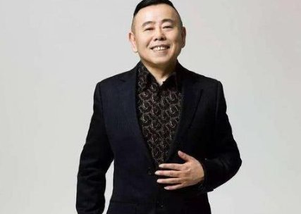 63岁潘长江登上热搜，被传凌晨去世，这是真的吗？