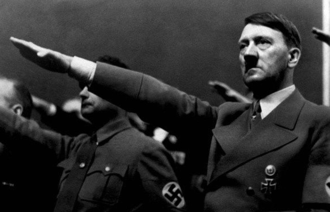 在中国行纳粹举手礼违法吗？如果违法按规定怎么处理？