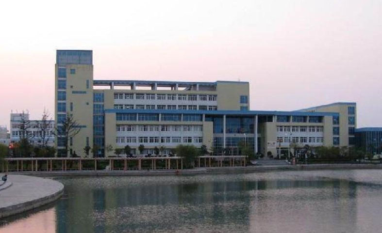 烟台一职学校在哪里