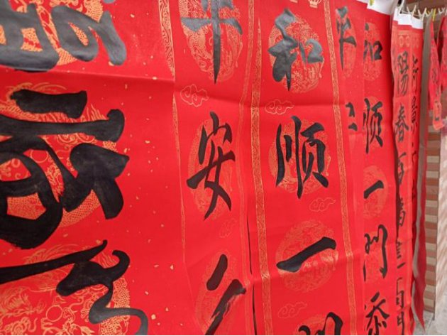 对联门神怎么贴才正确