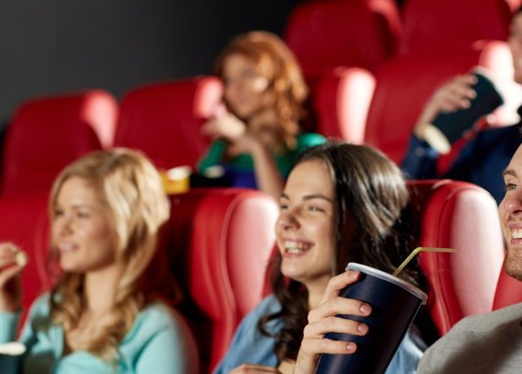 电影点映和正式上映有没有什么区别？ 明天去看万万没想到