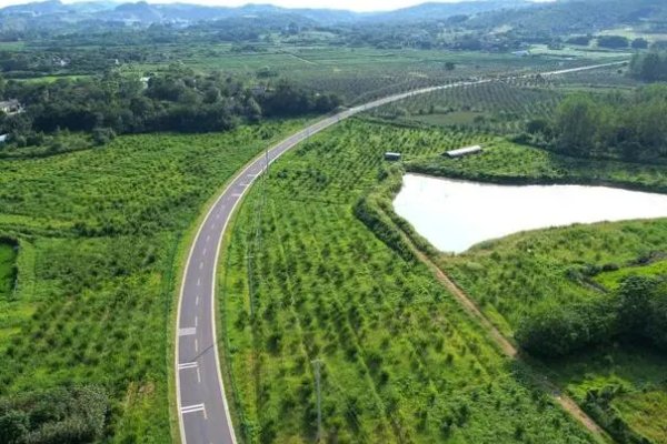 比喻一路畅通的句子