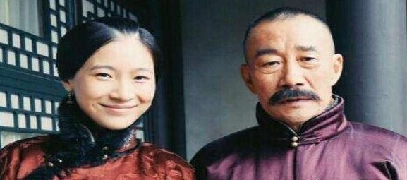 张作霖，天不怕地不怕，为何却怕一个小小的女子张首芳？