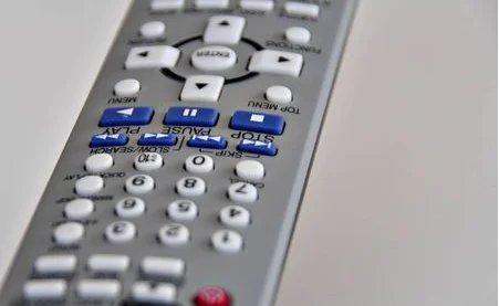 tcl电视怎么调出电视频道？