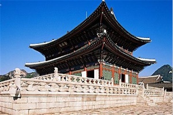 天地间共有六界，玉帝是三界之主，另外三界谁掌管？