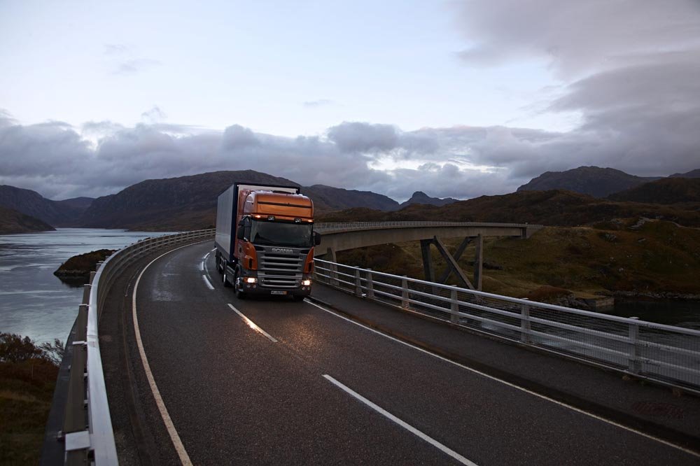 公路火车的简介