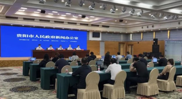 贵阳凌晨四点做核酸，为打病毒一个措手不及？有必要吗？