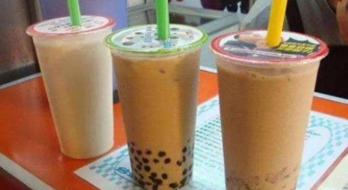 秋天第一杯奶茶多少钱合适?