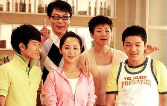 家有儿女真实诡异事件 一张诡异的全家福灵异解析