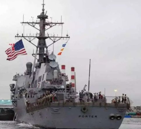 丹麦船只撞上美军军舰画面曝光,此次事故发生的原因是什么?