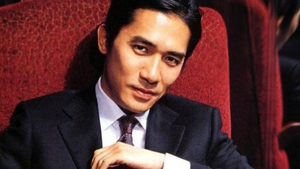 “一点一点爱恋，一夜一夜思念”是哪首歌的歌词啊