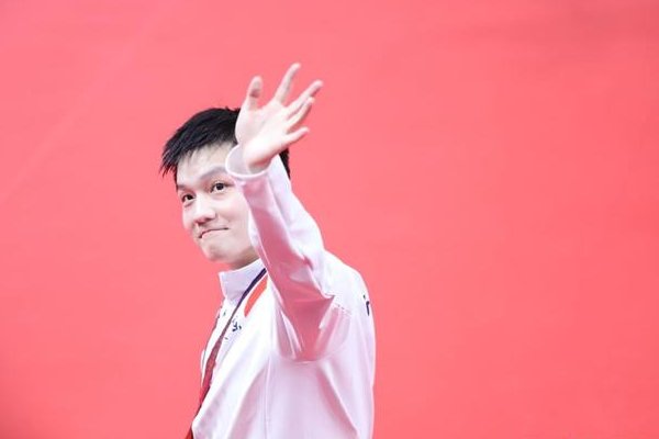 樊振东呼吁球迷理性追星谢绝礼物，被赞人间清醒，他的身上有哪些正能量？