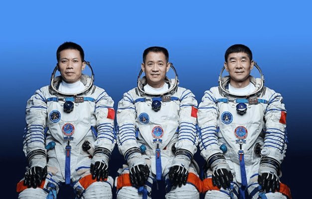 神舟十五号航天员是哪3位？