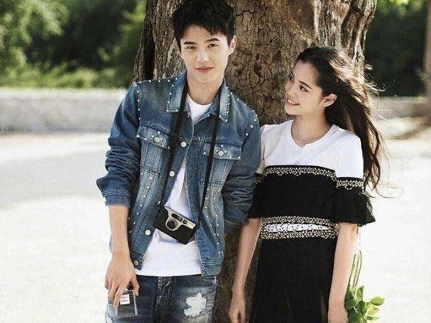 刘昊然在红毯滑步，明星每次出席红毯都要刻意设计吗？