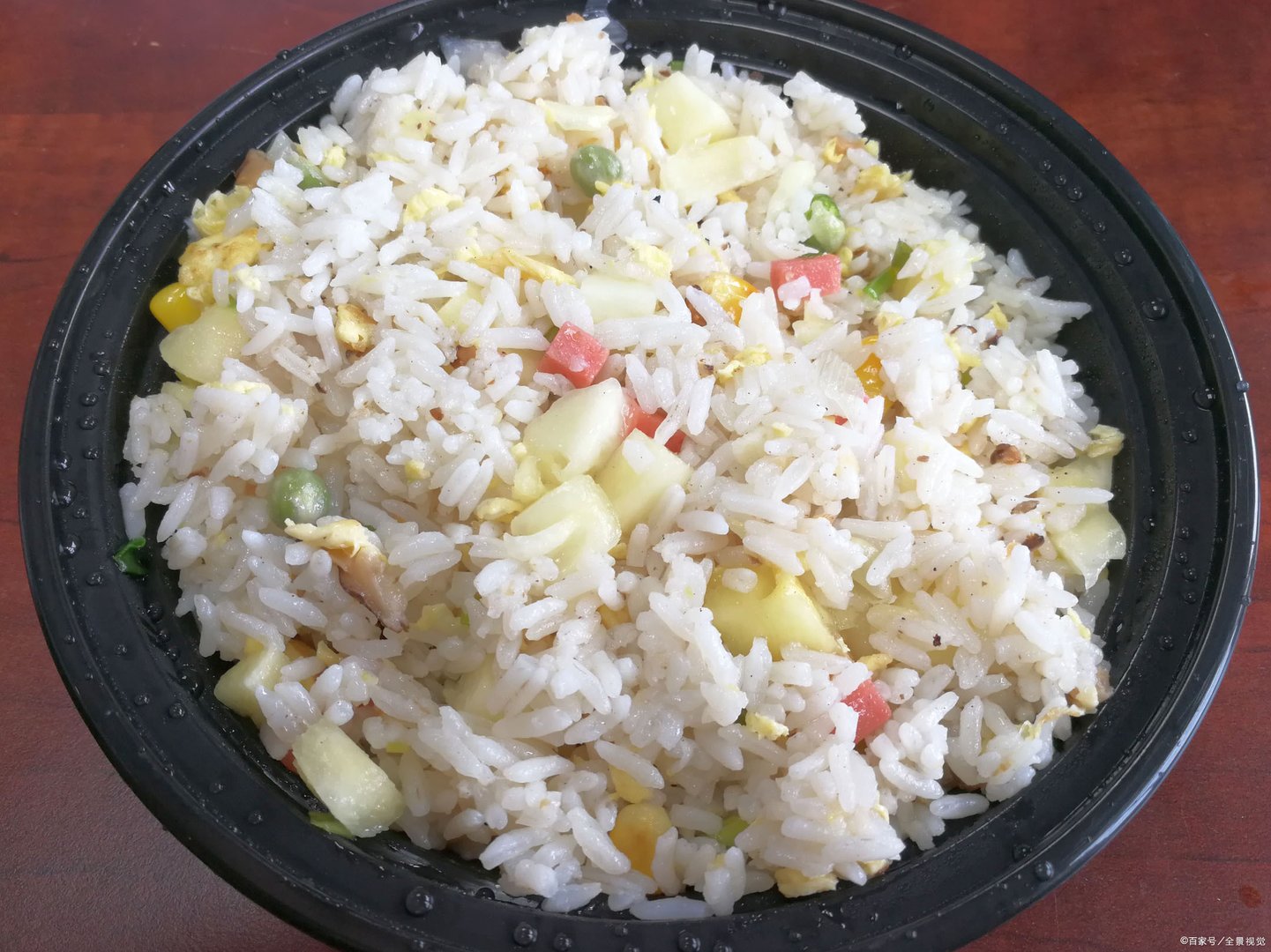 炒米饭怎样才能炒成一粒一粒的而且不硬?